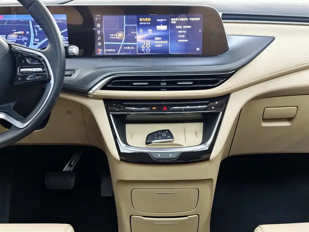Buick GL8 Hybrid 2025 из CN, фото 8
