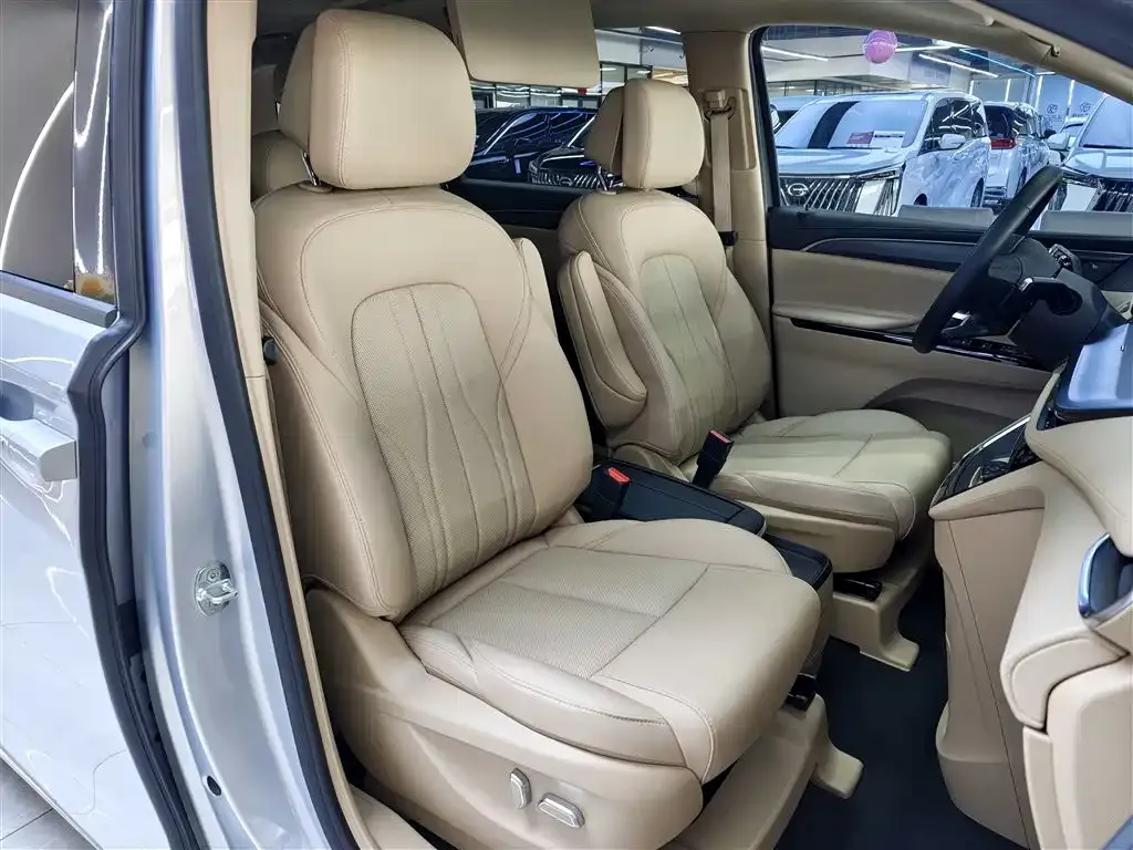 Buick GL8 Hybrid 2025 из CN, фото 6