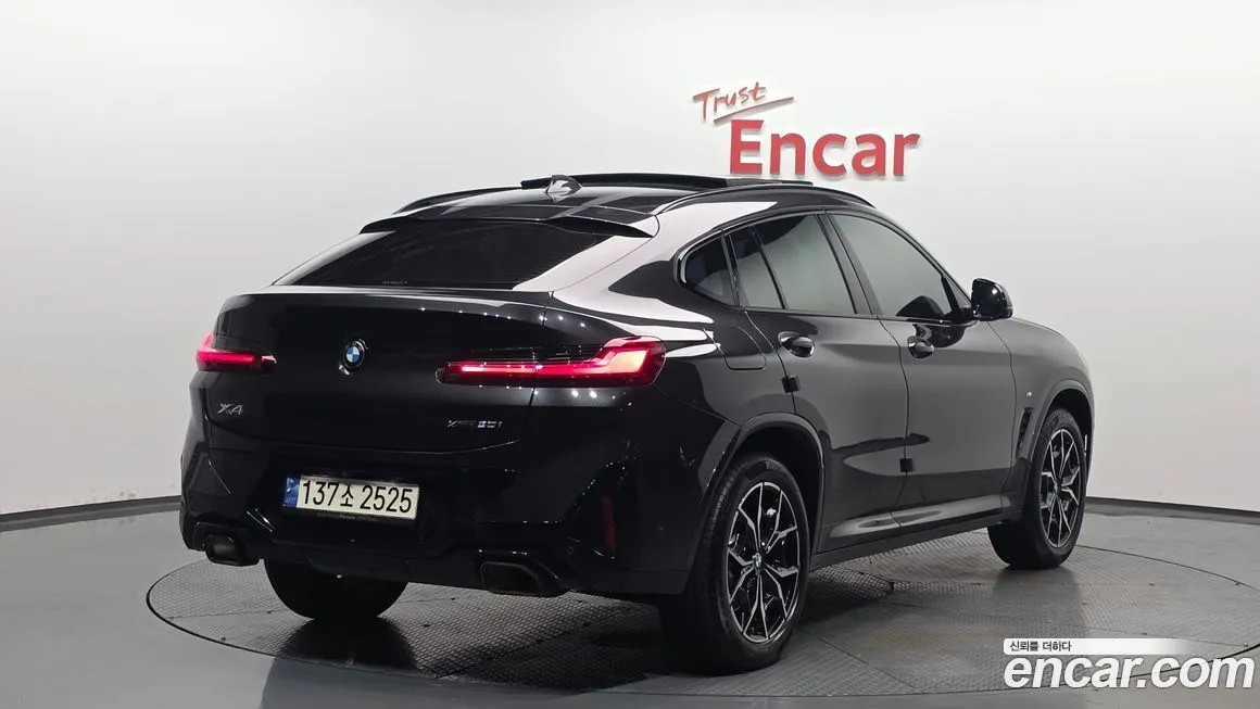 BMW X4 — фото 4