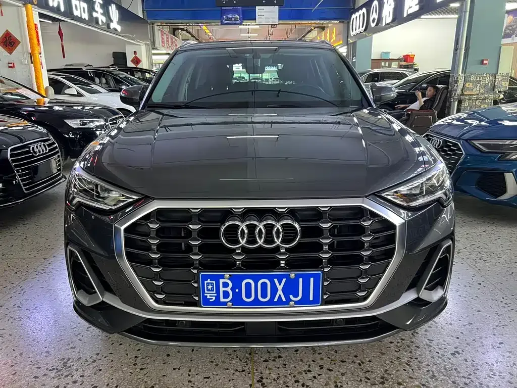 Audi Q3 — фото 9