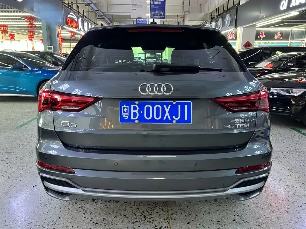 Audi Q3 — фото 7