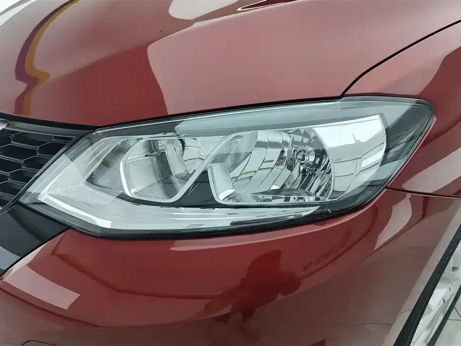 Nissan Tiida 2024 из CN, фото 9