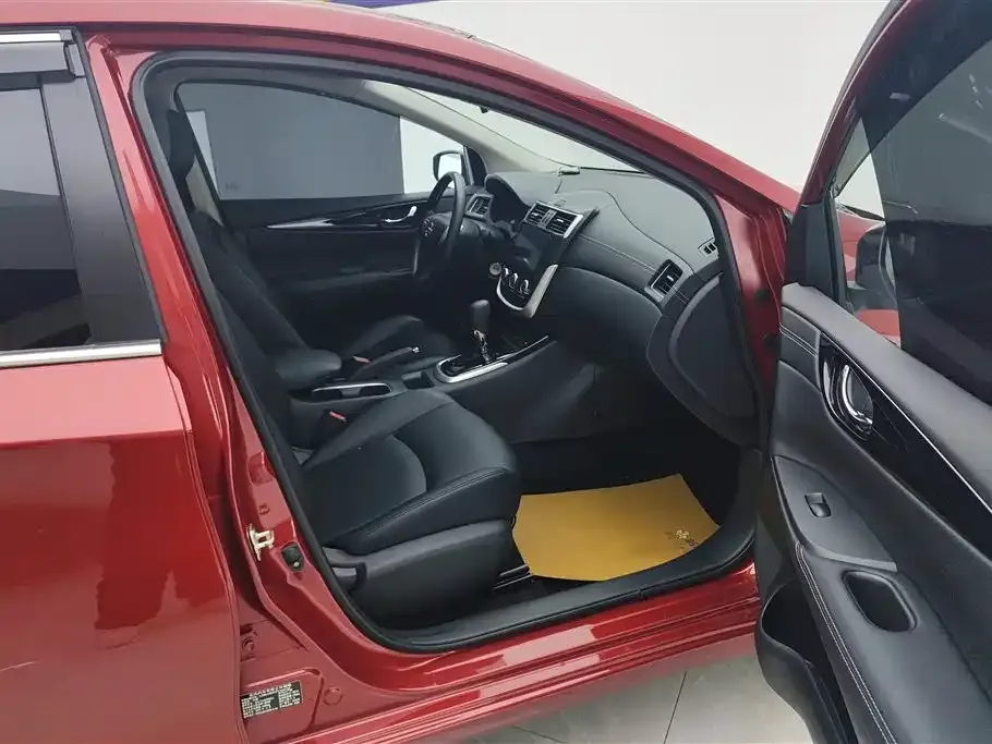 Nissan Tiida 2024 из CN, фото 7