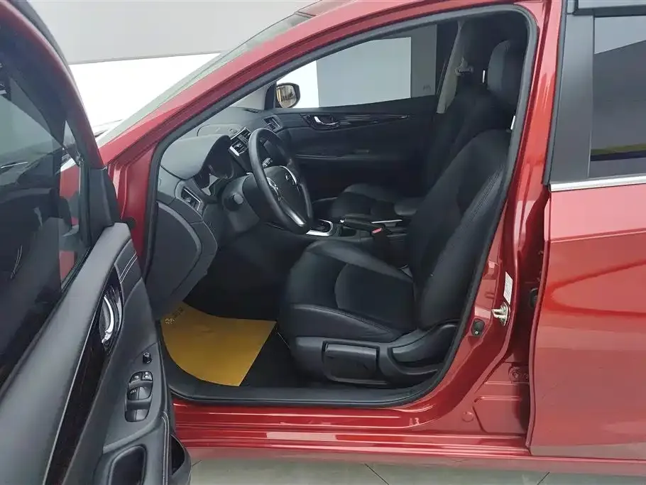 Nissan Tiida 2024 из CN, фото 8