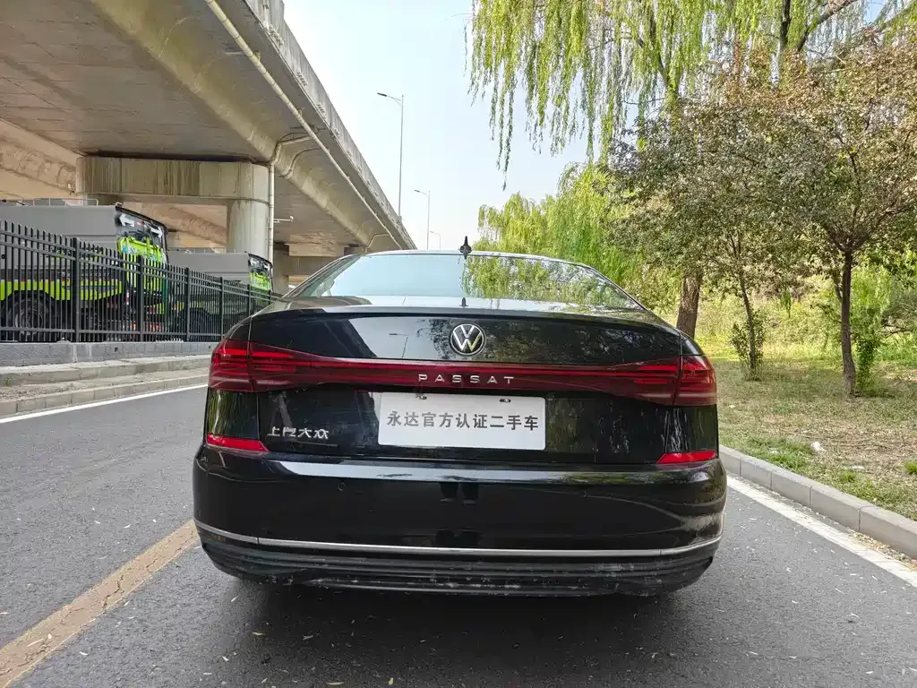 Volkswagen Passat — фото 10