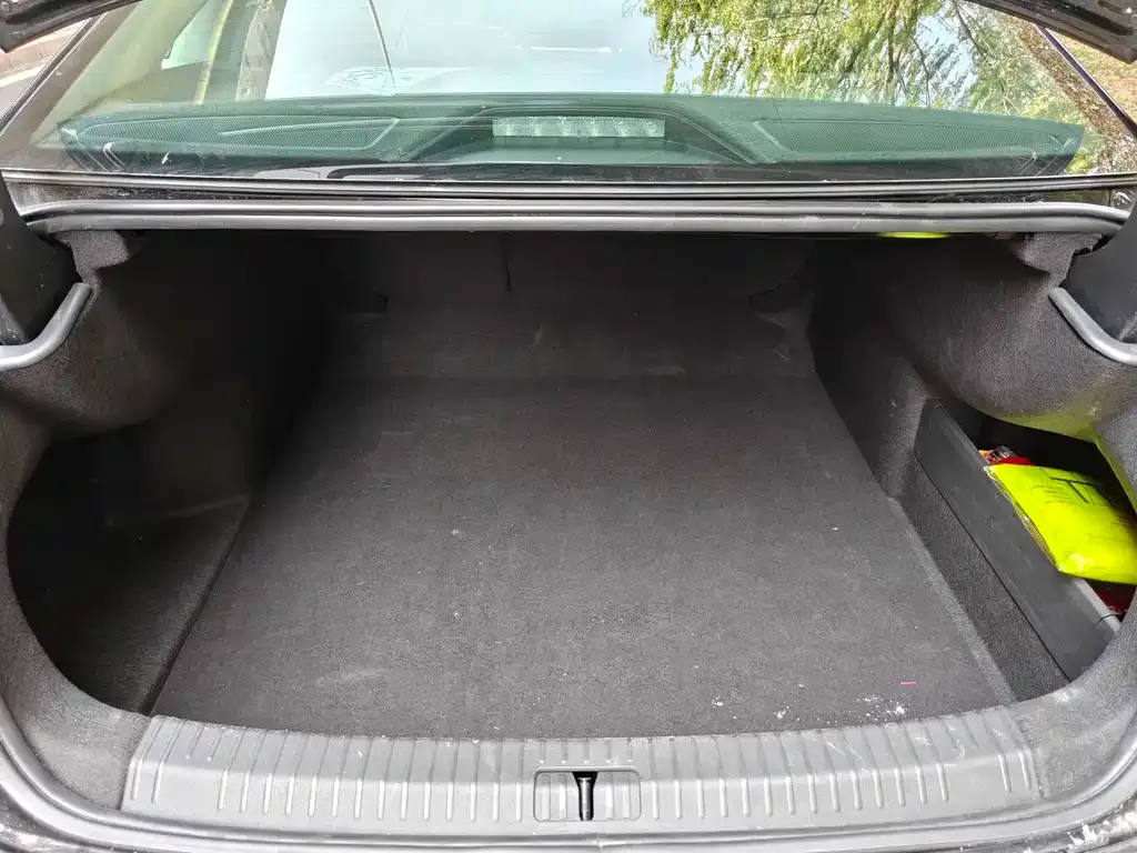 Volkswagen Passat — фото 3