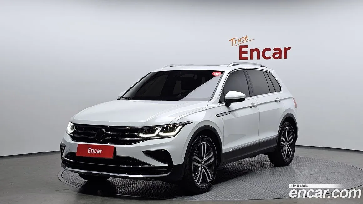 Volkswagen Tiguan — фото 1