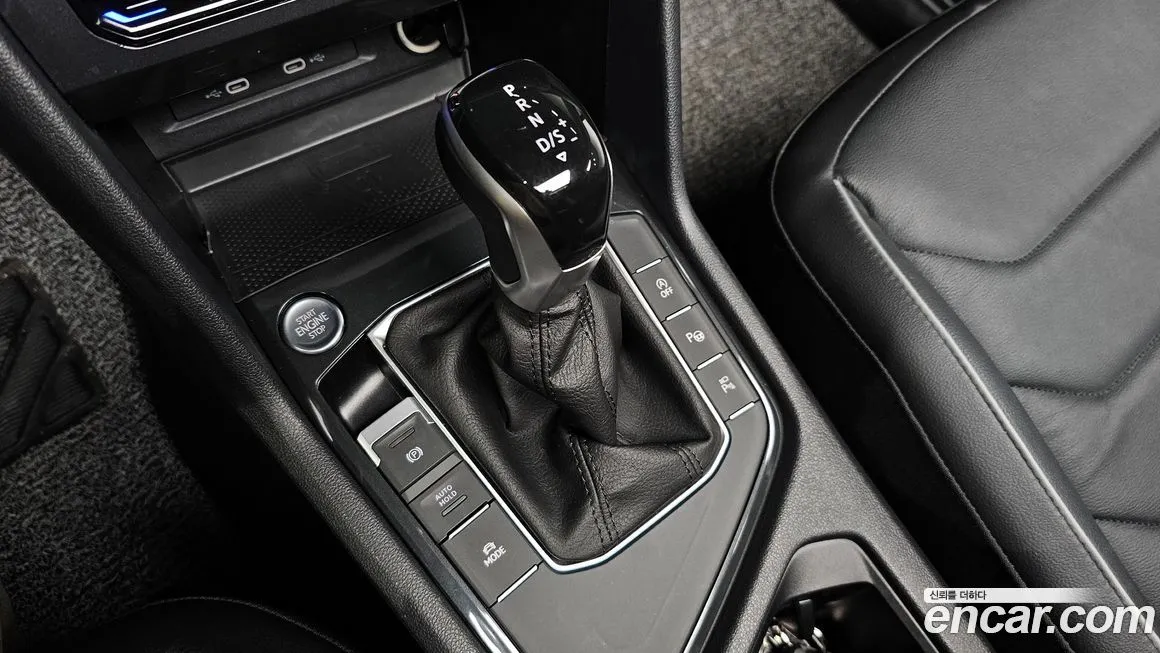 Volkswagen Tiguan — фото 9