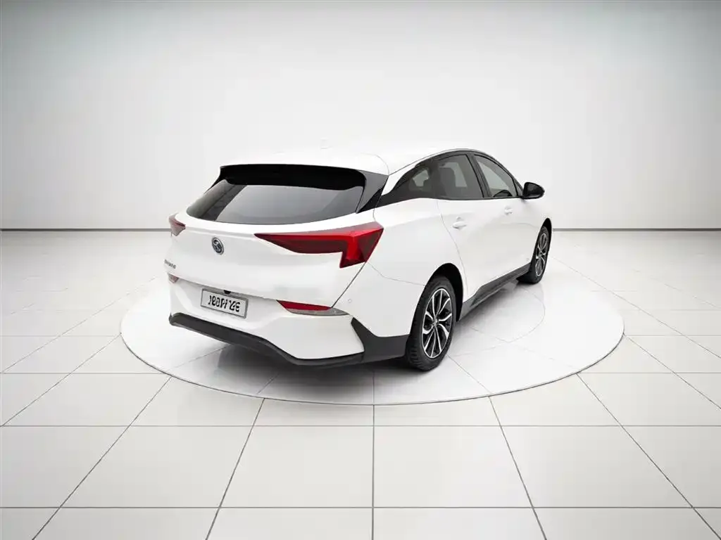 Buick Velite 6 2023 из CN, фото 2