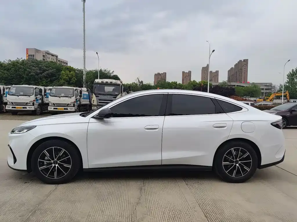 BYD Seal 06 — фото 10