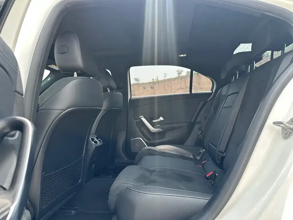 Mercedes-Benz A-Class 2021 из CN, фото 2