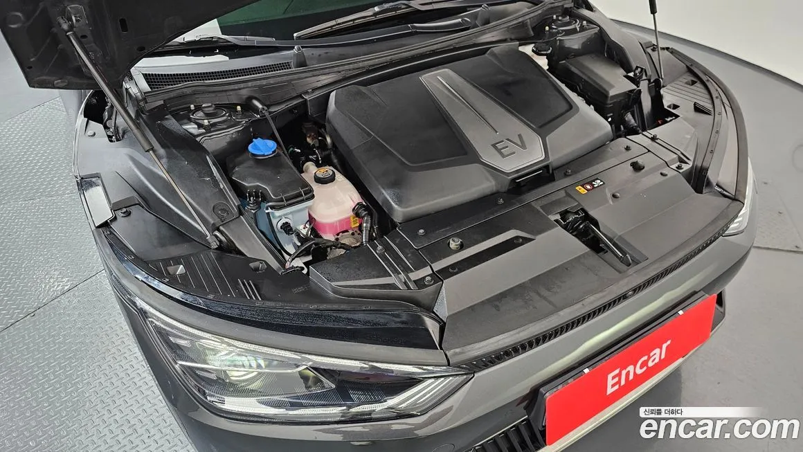 Kia EV6 2023 из KR, фото 9