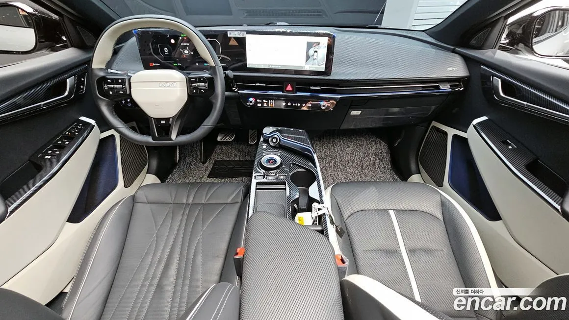Kia EV6 — фото 8