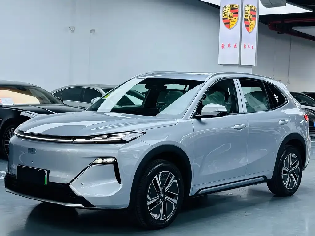 Geely Galaxy Xingjian 7 — фото 1