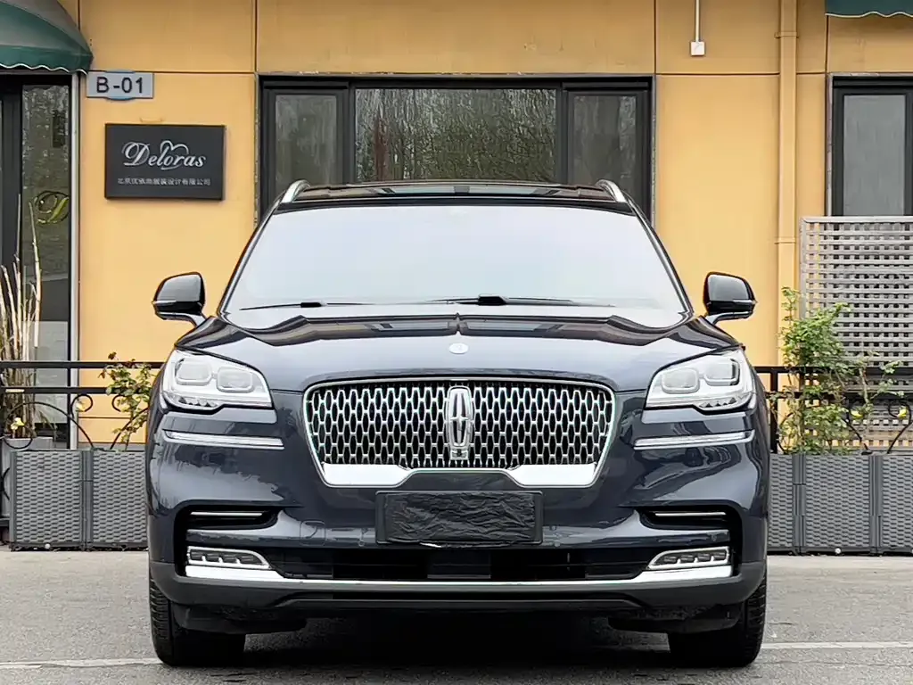 Lincoln Aviator — фото 5