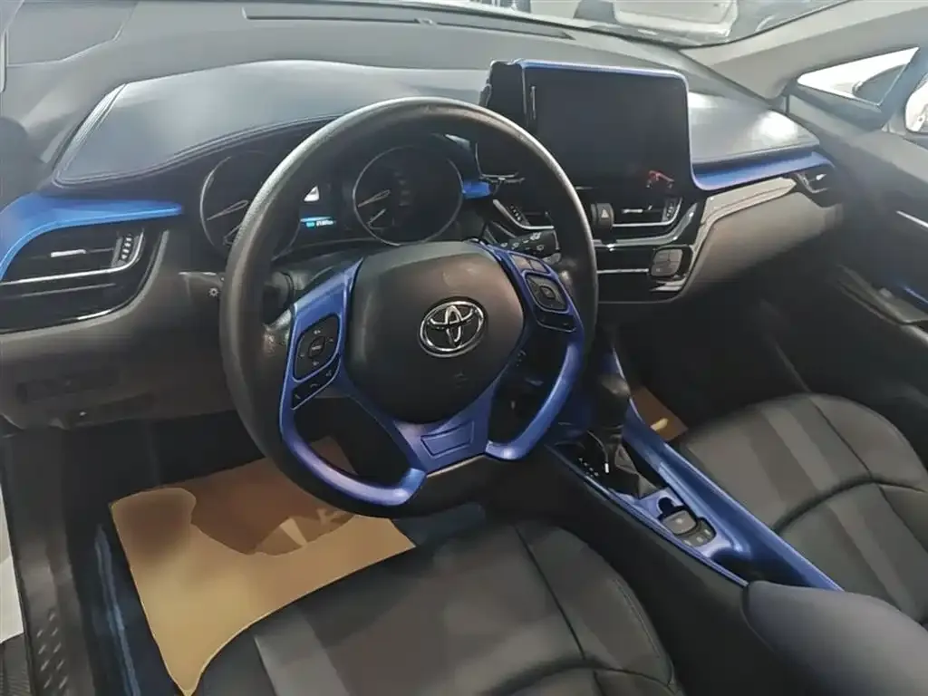 Toyota C-HR 2023 из CN, фото 8