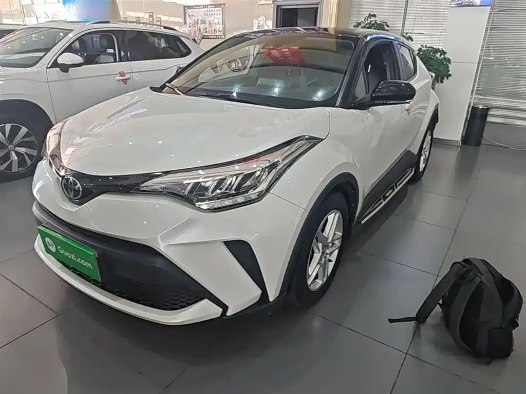 Toyota C-HR 2023 из CN, фото 4