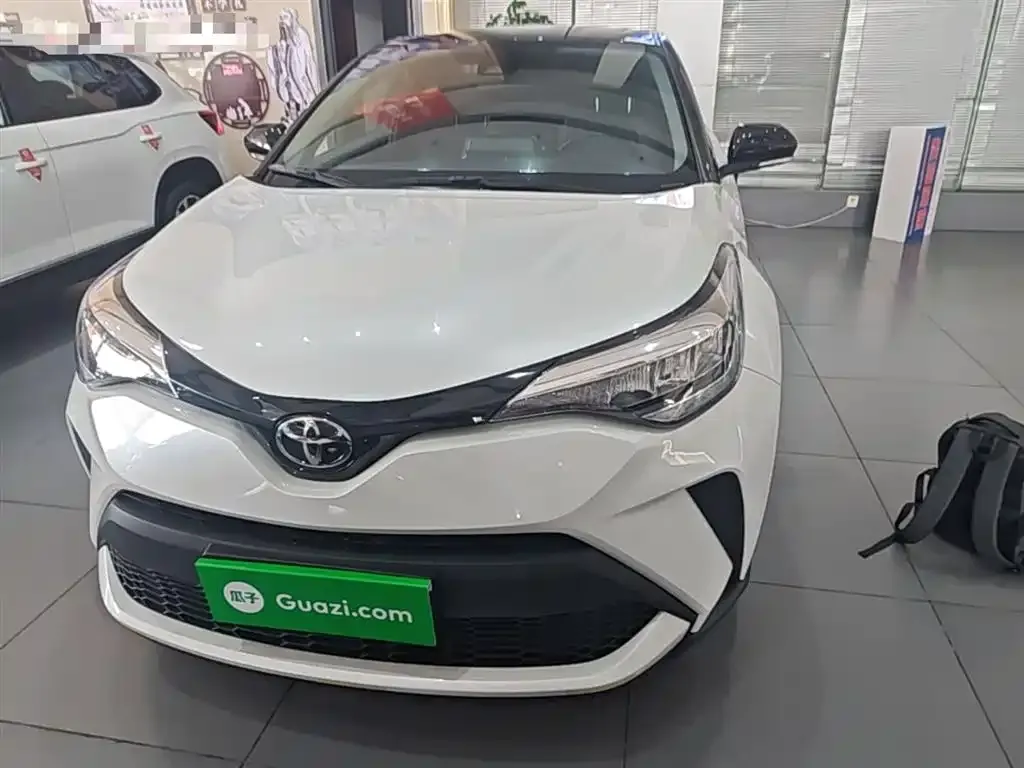 Toyota C-HR 2023 из CN, фото 5