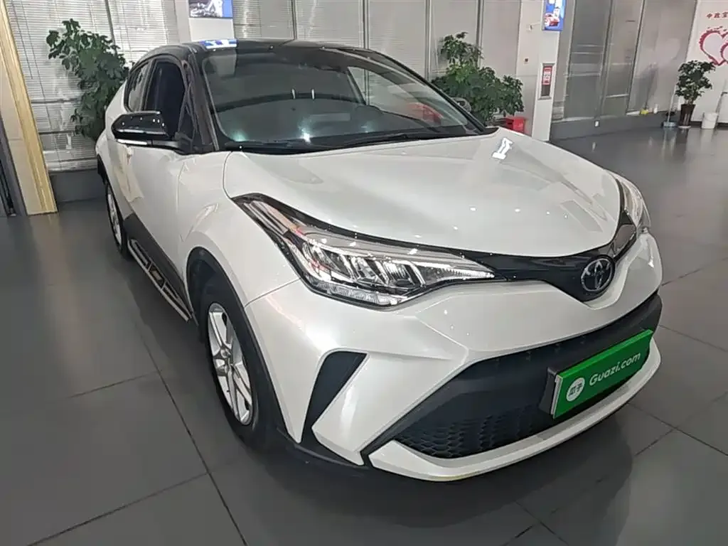 Toyota C-HR 2023 из CN, фото 3