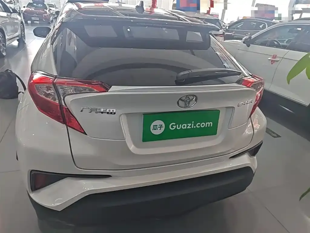 Toyota C-HR 2023 из CN, фото 7