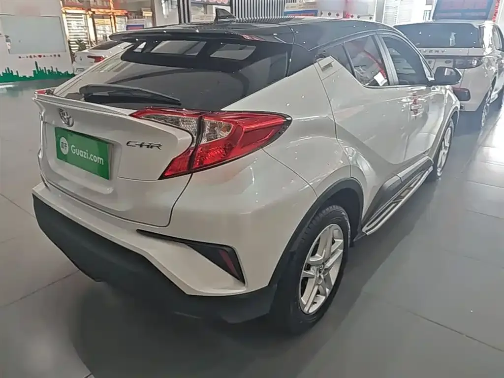Toyota C-HR 2023 из CN, фото 10