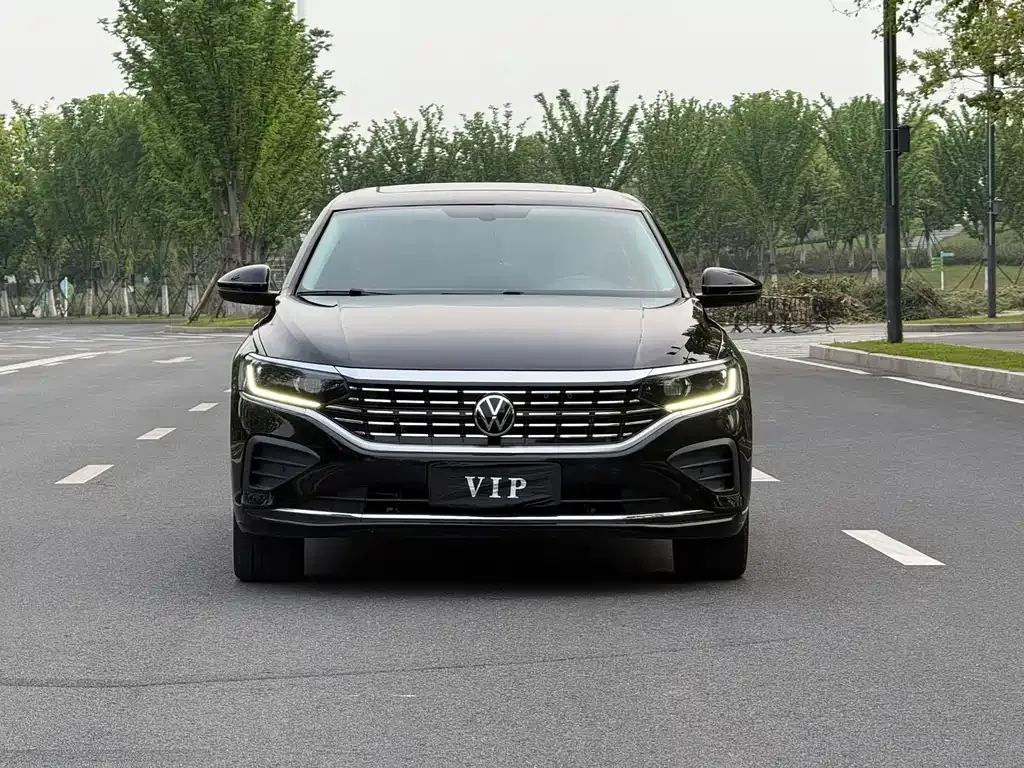 Volkswagen Passat — фото 7