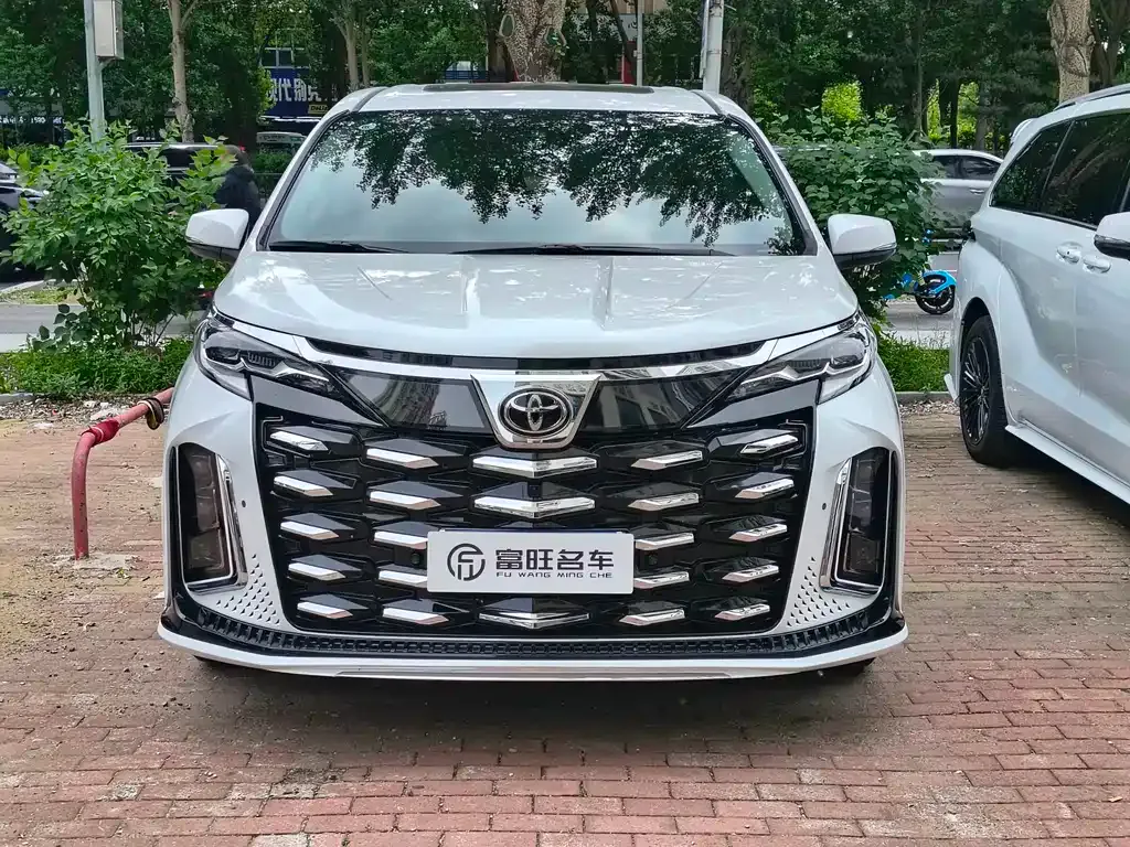 Toyota Sienna 2025 из CN, фото 7