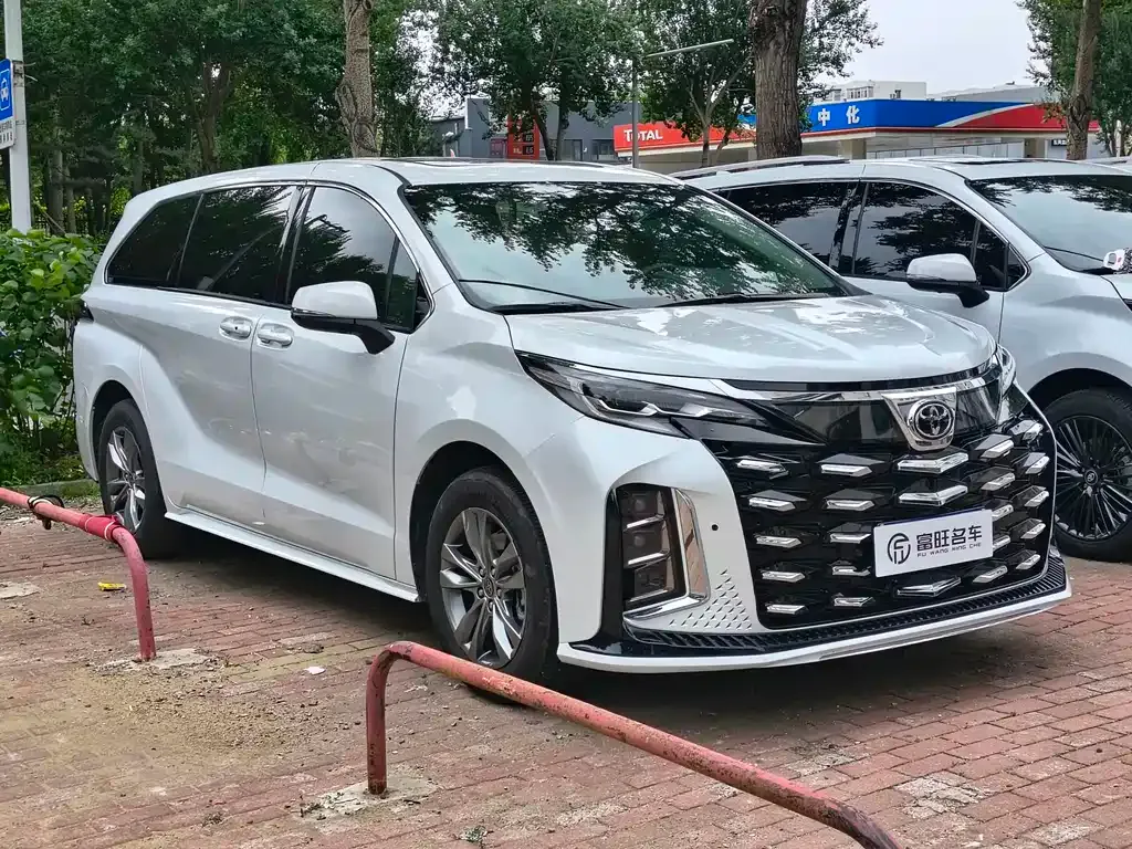 Toyota Sienna 2025 из CN, фото 8