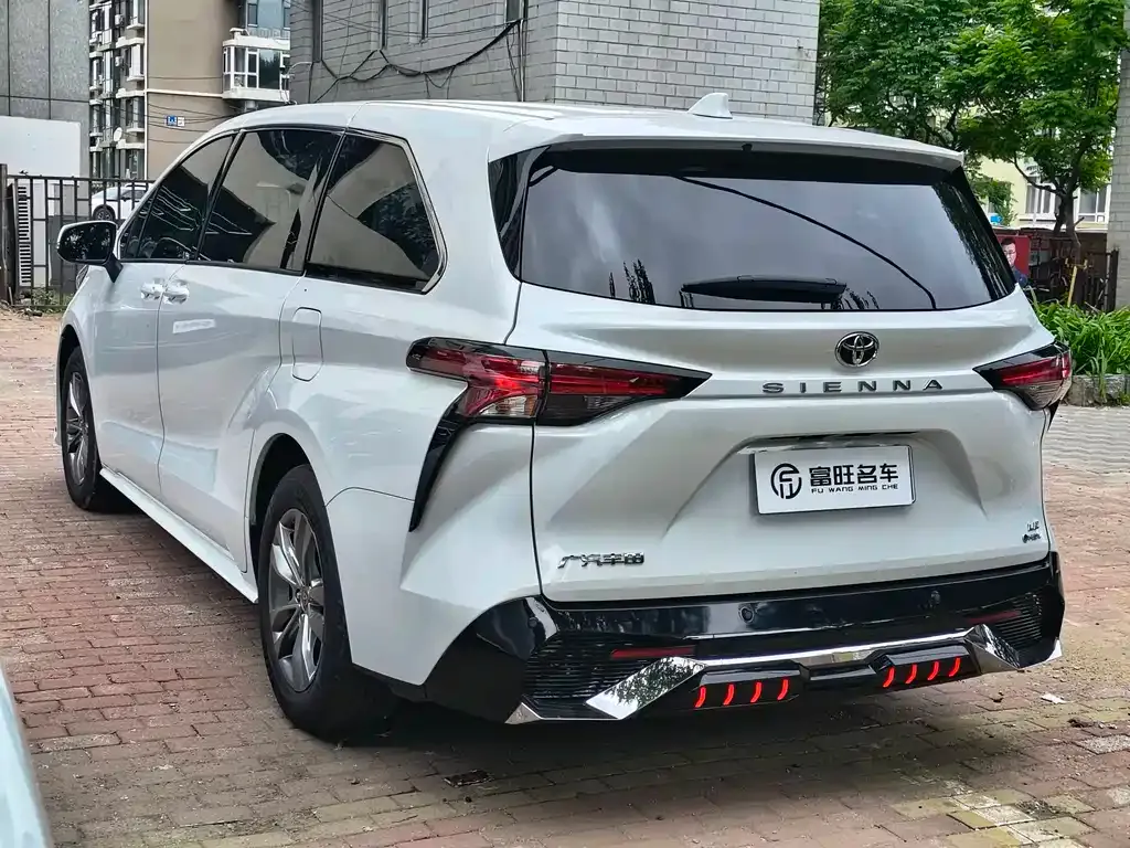 Toyota Sienna 2025 из CN, фото 6