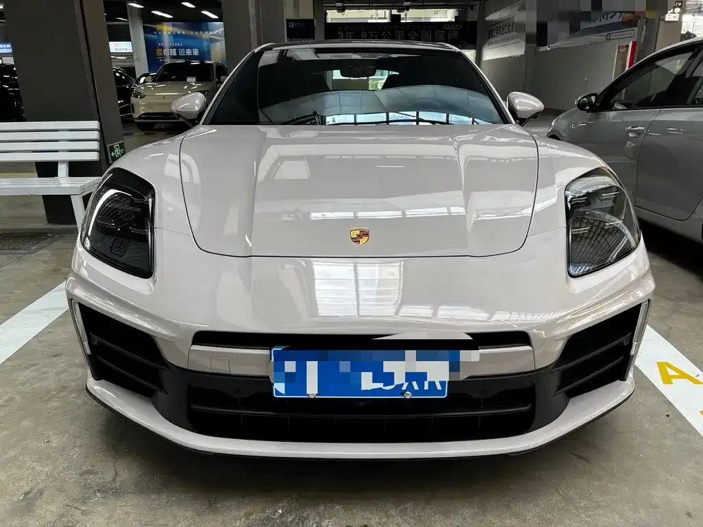 Porsche Panamera 2024 из CN, фото 3