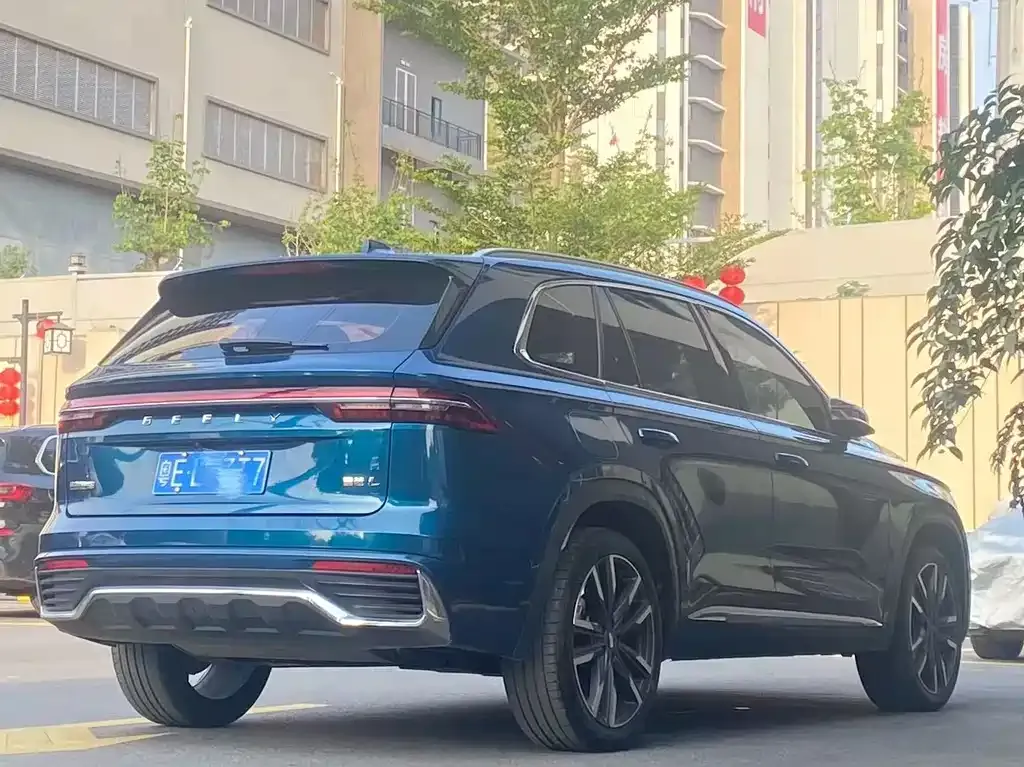 Geely Xingyue L — фото 8