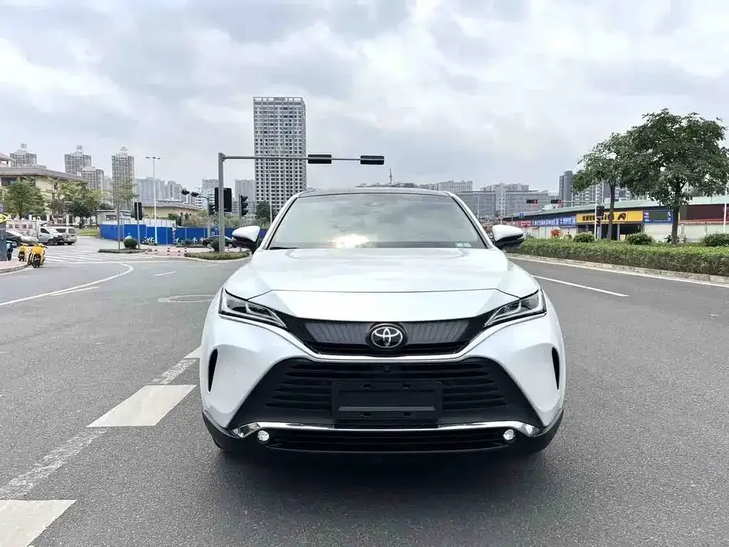 Toyota Harrier 2022 из CN, фото 2