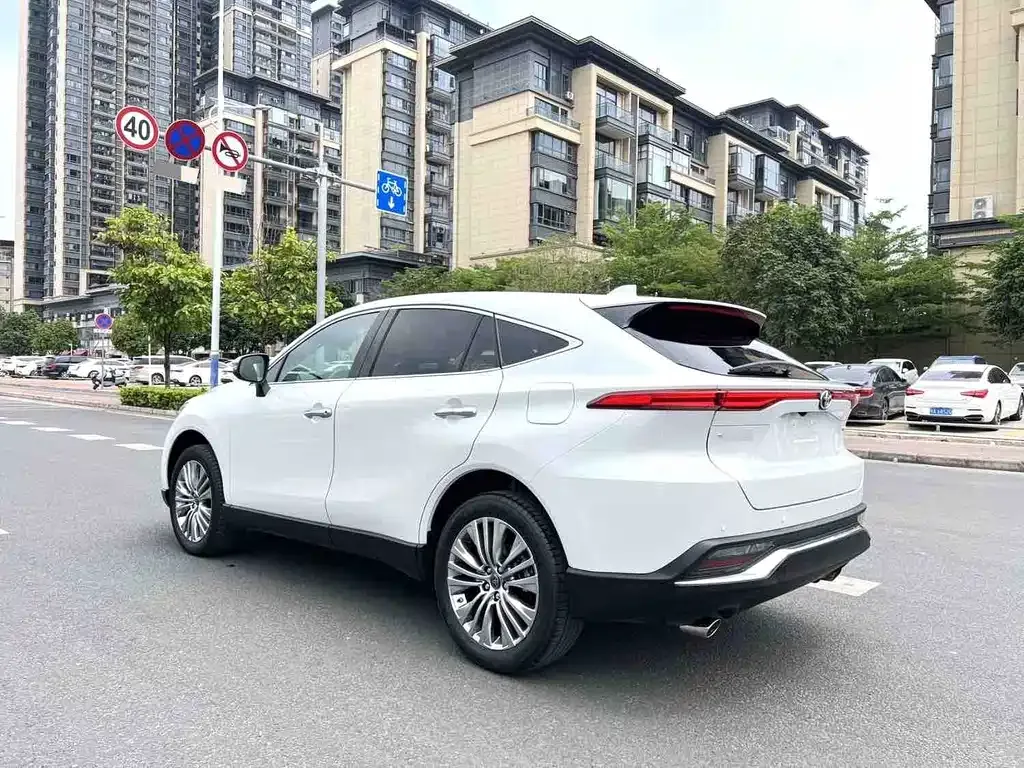 Toyota Harrier 2022 из CN, фото 5