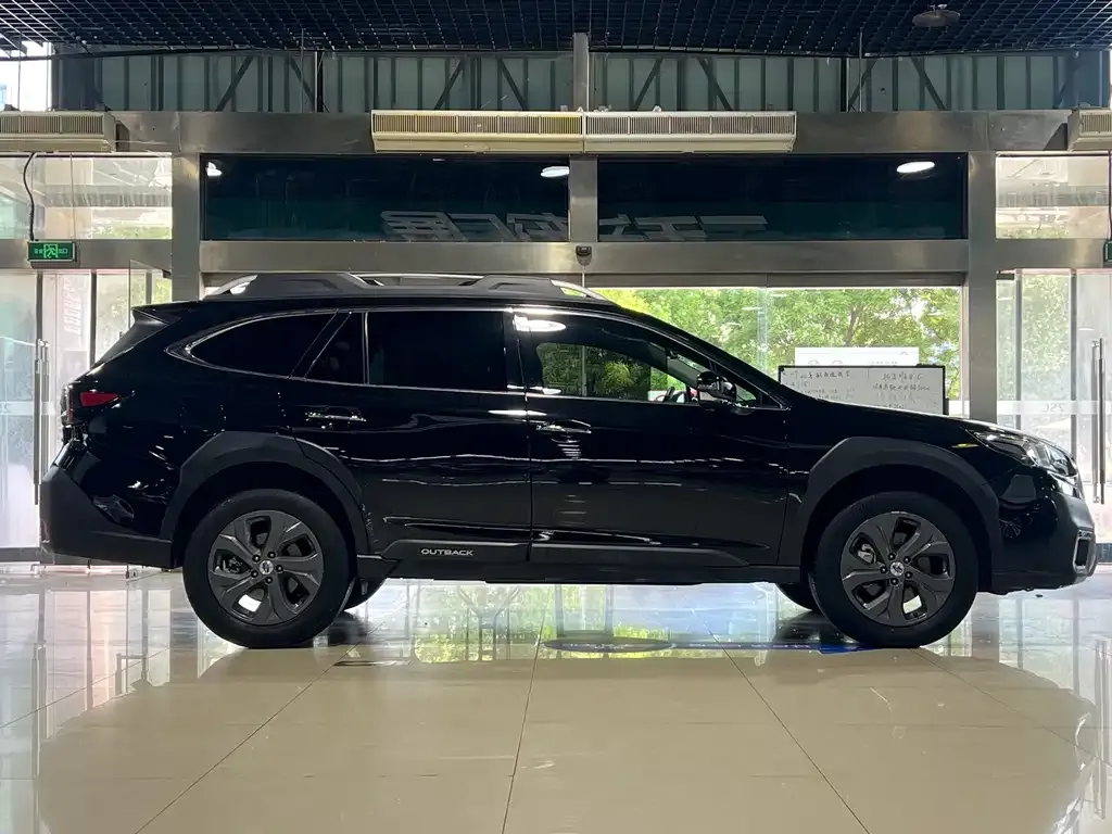 Subaru Outback 2022 из CN, фото 2