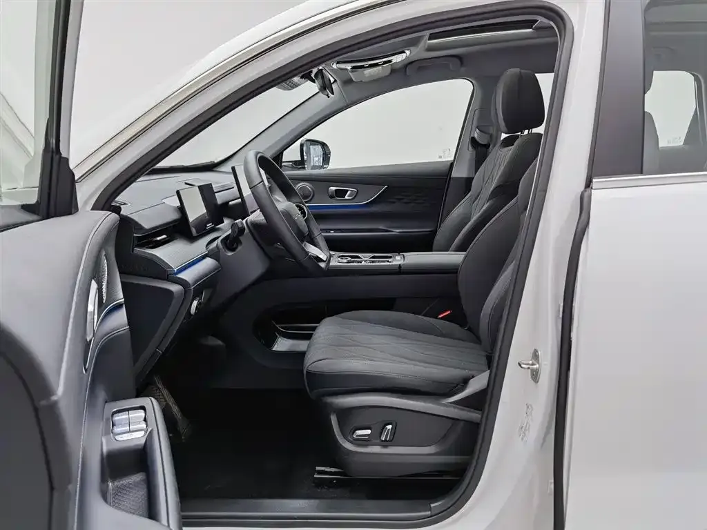 Chery Tiggo 8 PLUS — фото 7