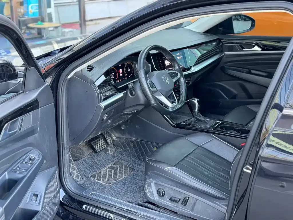 Volkswagen Passat 2022 из CN, фото 9