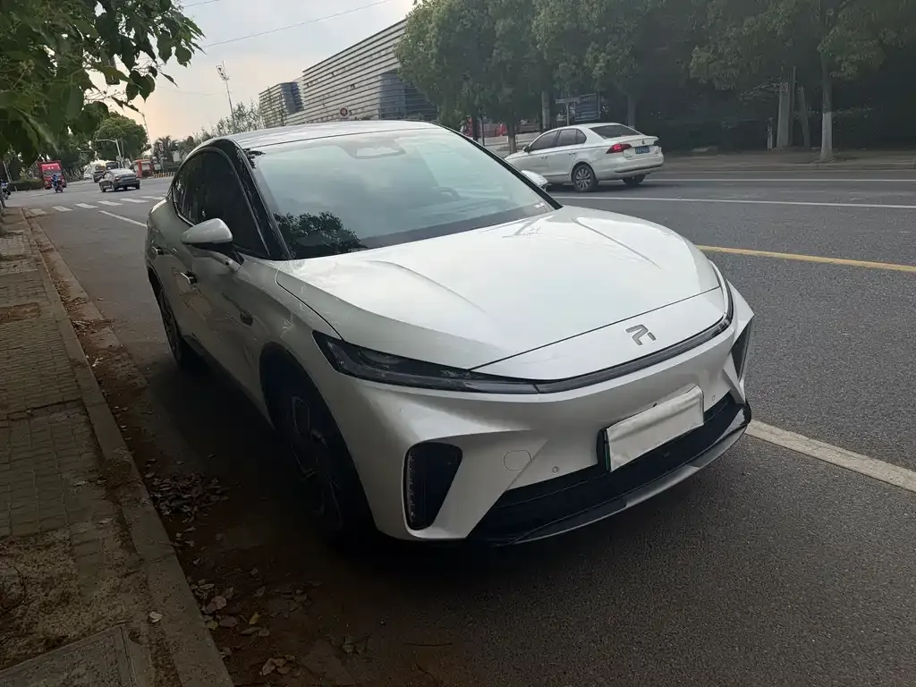 Roewe Feifan R7 2024 из CN, фото 8