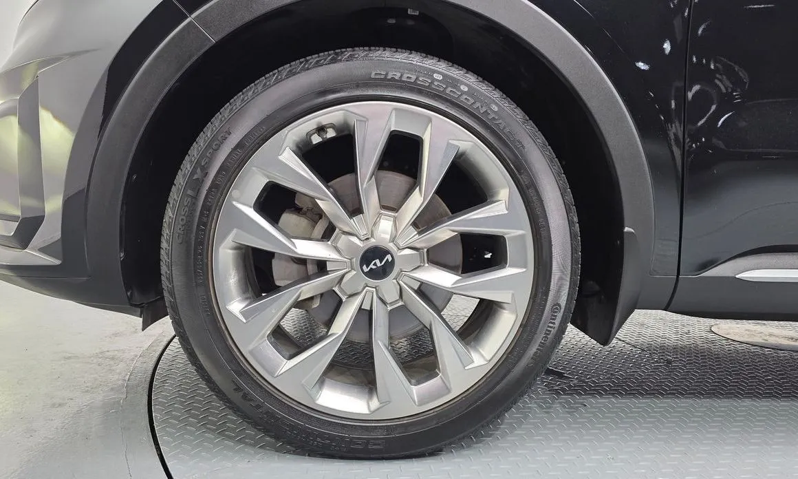 Kia Sorento — фото 10