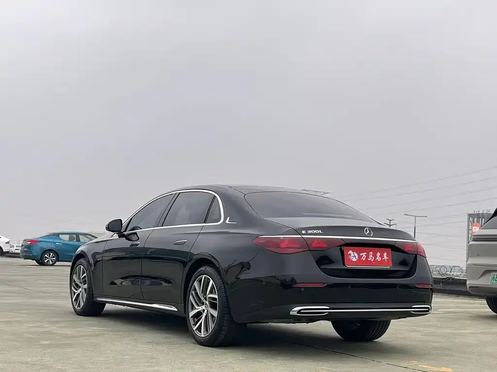 Mercedes-Benz E-Class 2024 из CN, фото 2