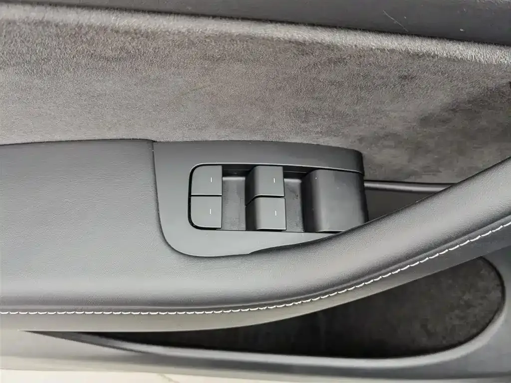 Tesla Model Y 2024 из CN, фото 8