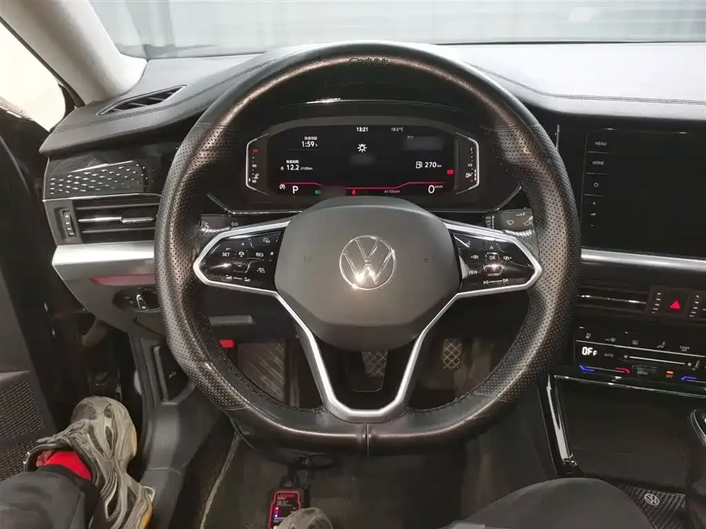 Volkswagen Passat — фото 5