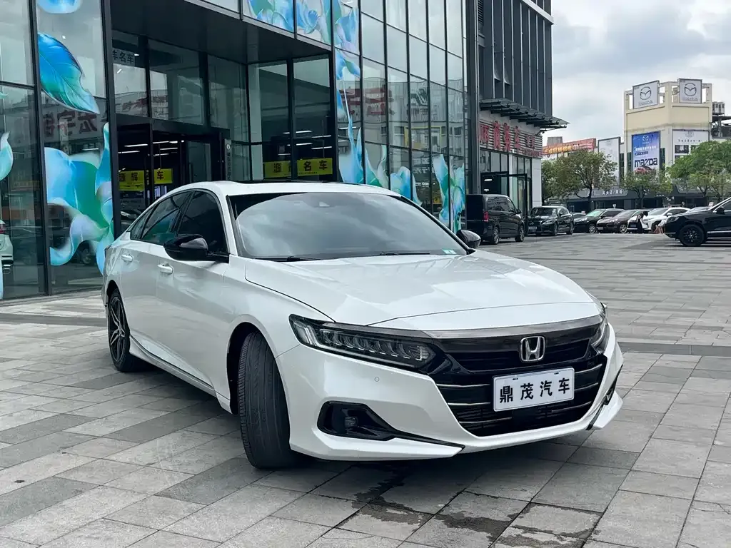 Honda Accord — фото 3