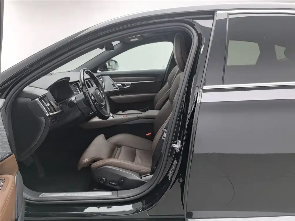 Volvo S90 2023 из CN, фото 7