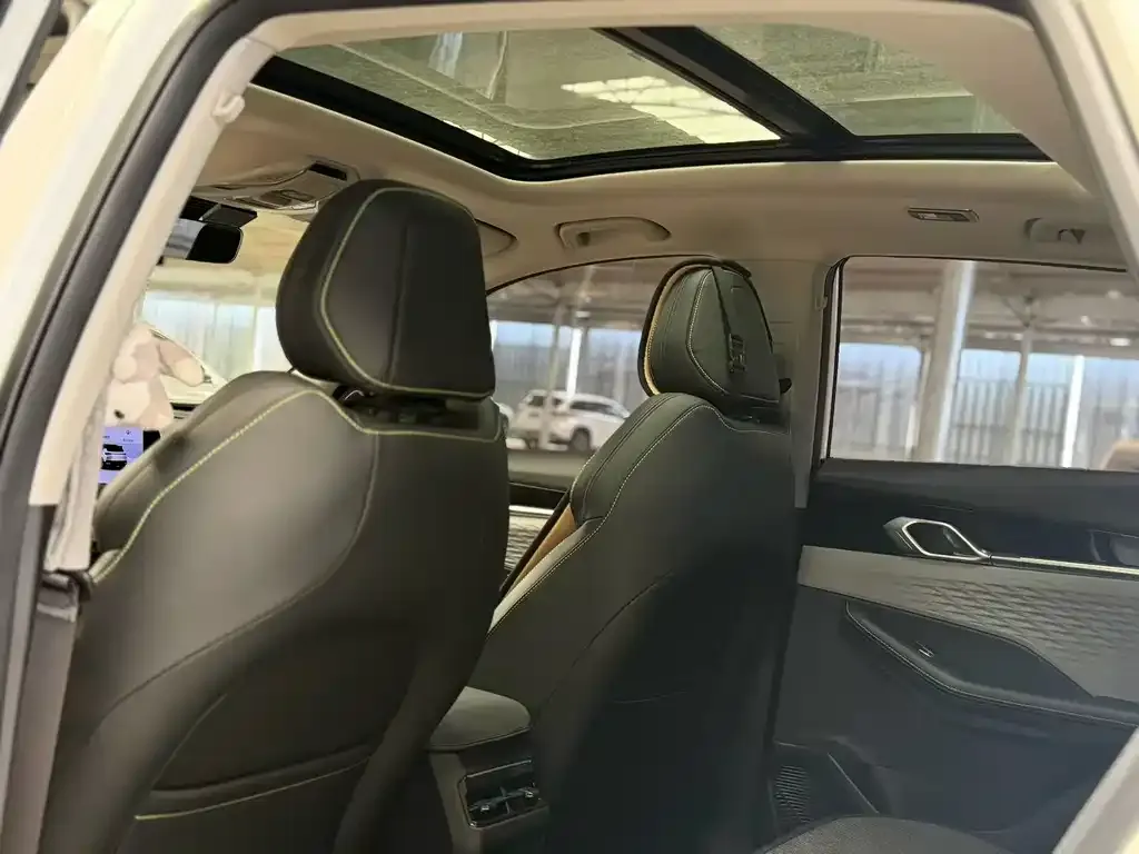 Geely Binyue 2023 из CN, фото 5
