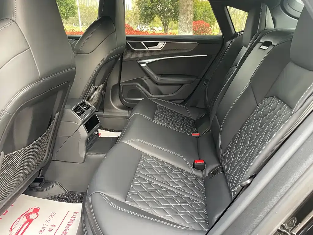 Audi A7 — фото 2
