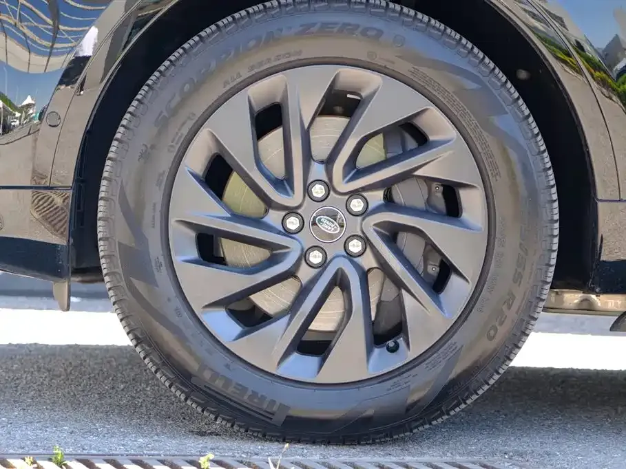 Land Rover Discovery — фото 10