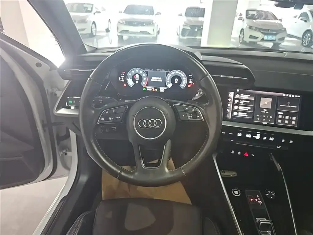 Audi A3 — фото 10