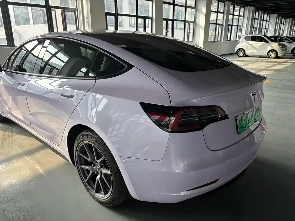 Tesla Model 3 — фото 6
