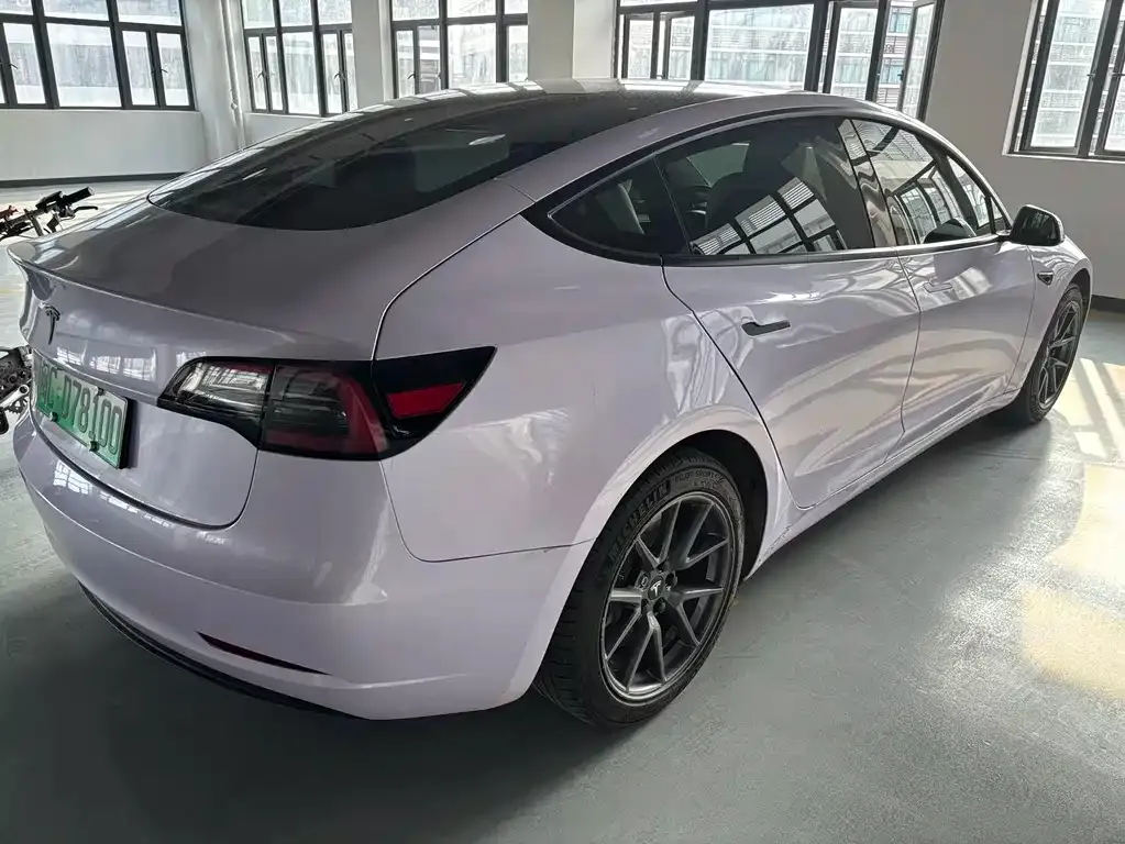 Tesla Model 3 — фото 8