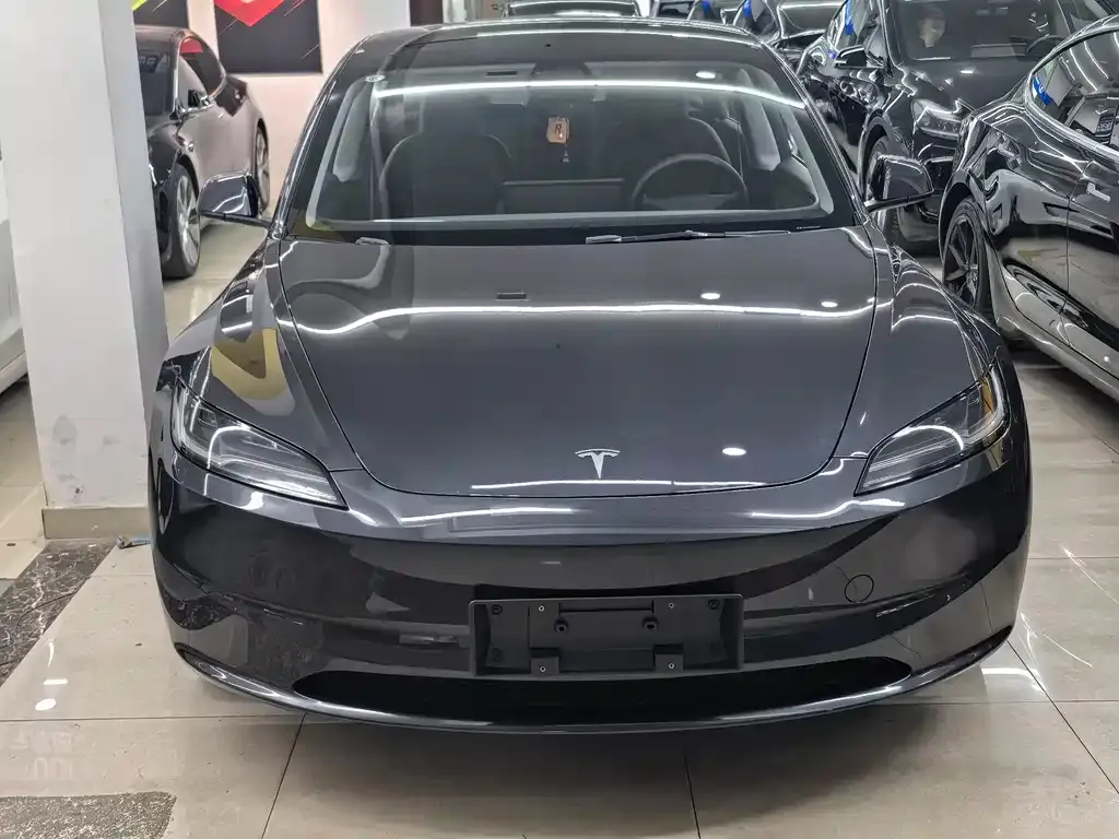 Tesla Model 3 — фото 2